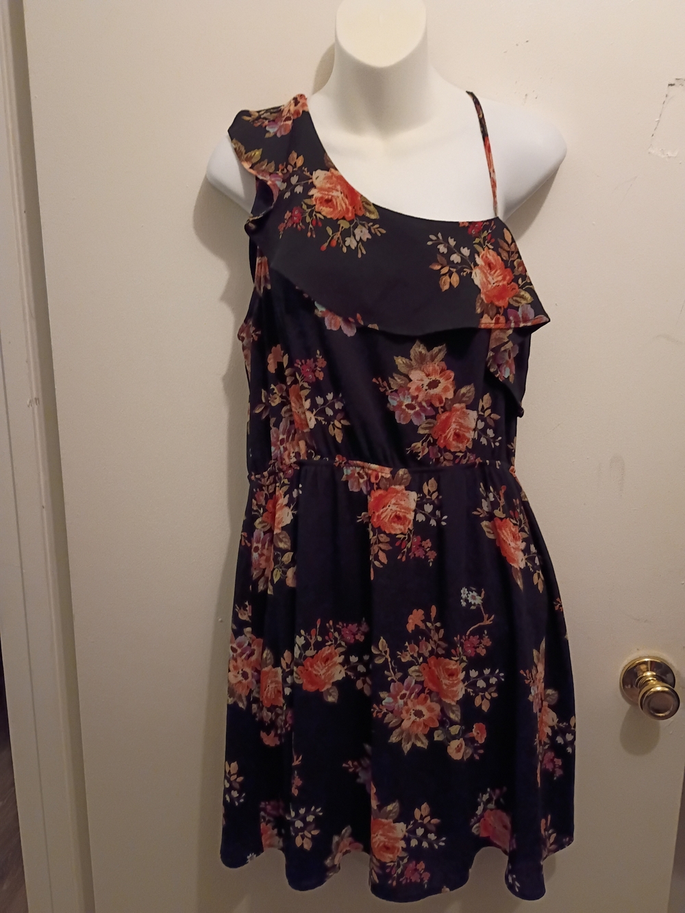 Monteau One-Shoulder Floral Dress in Navy and Coral